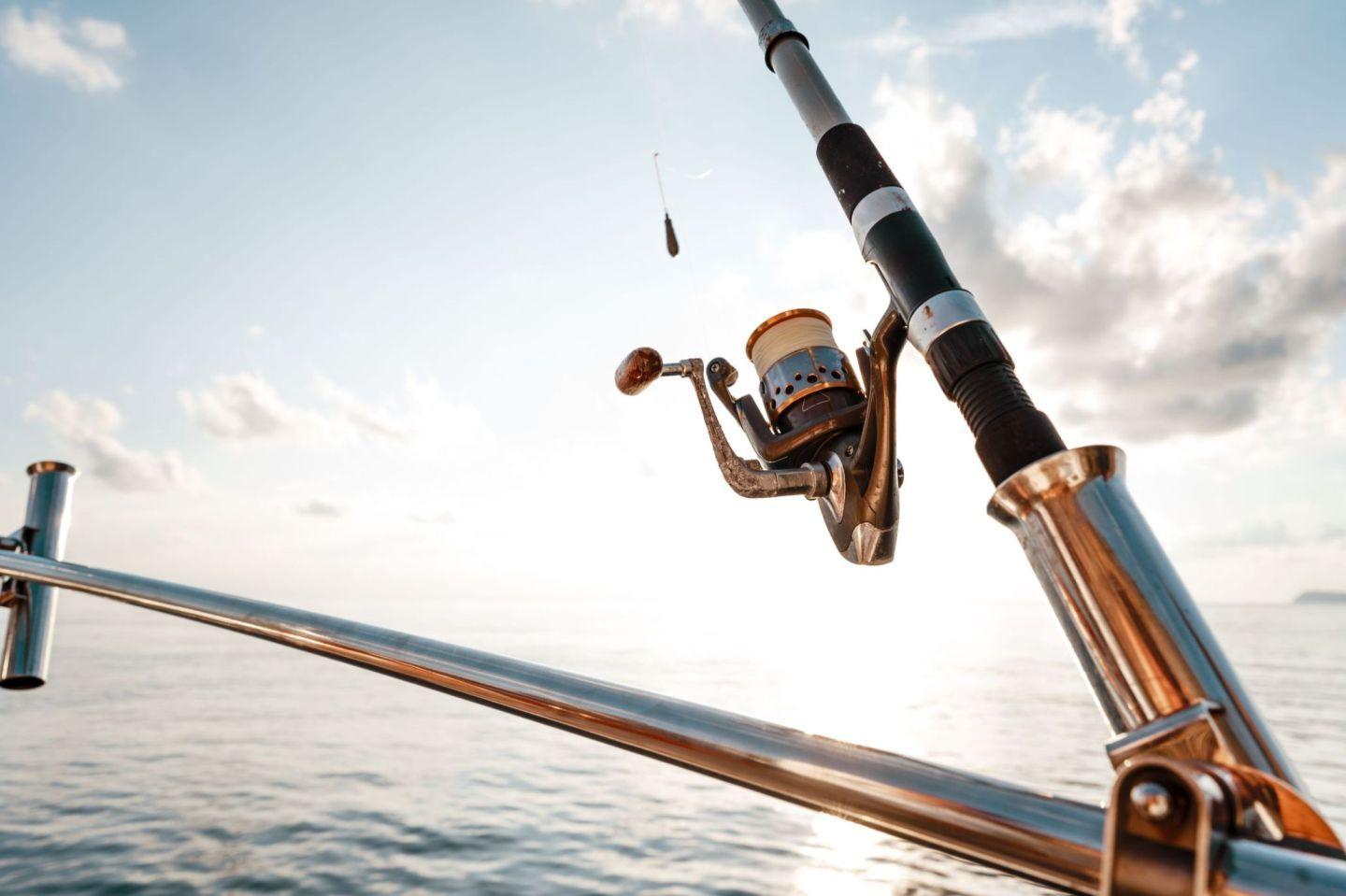Catamaran vs. Monohull Fishing Boats - Which is Better