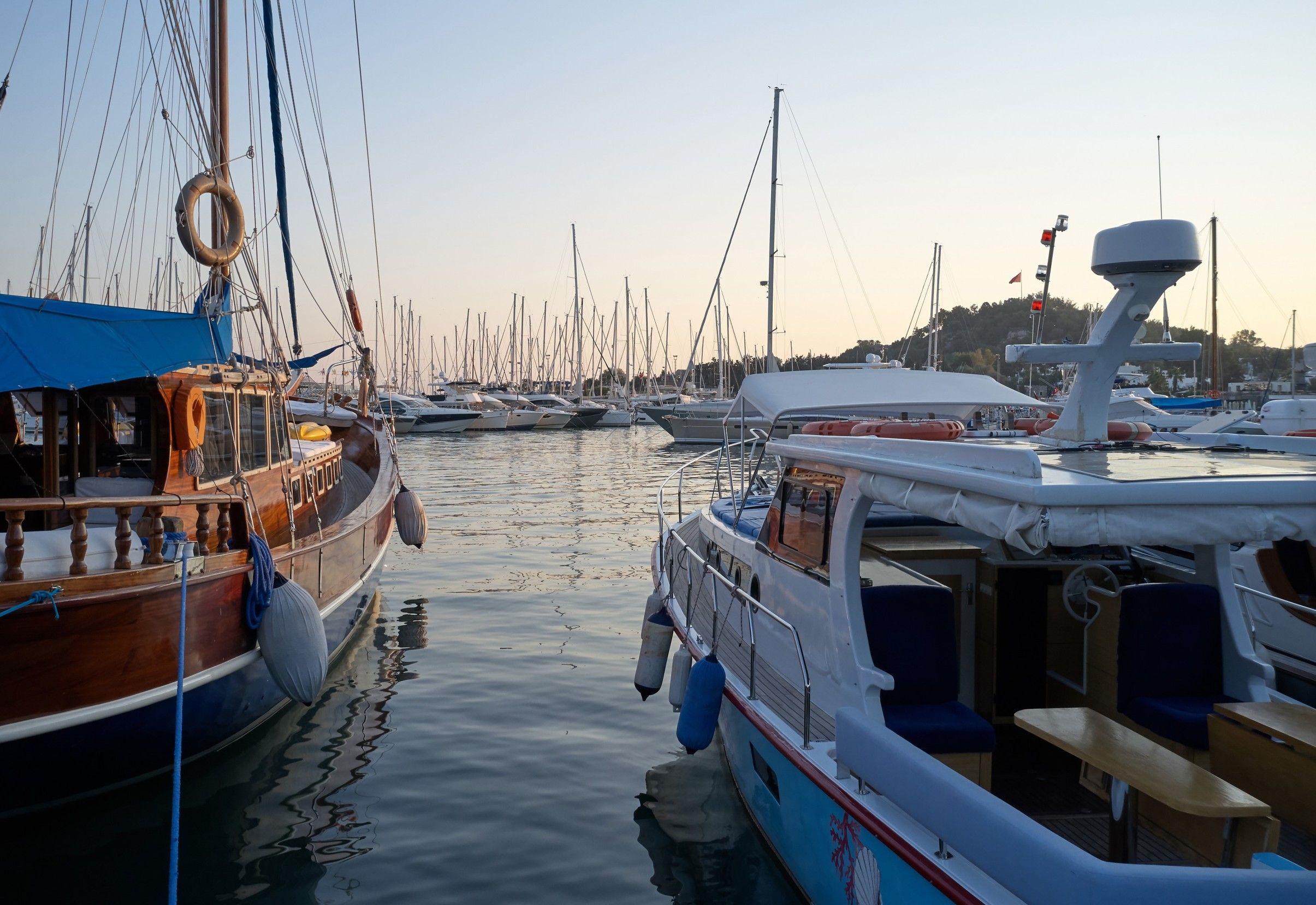 power catamarans in rough seas